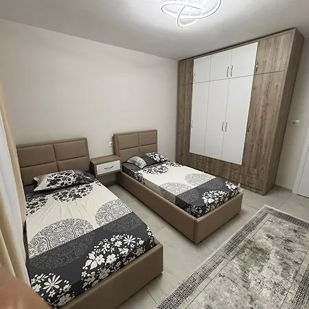 Liljana 2 Apartment *