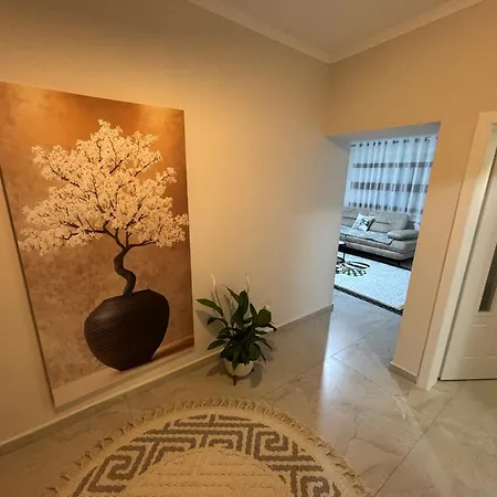 Liljana 2 Appartement Polisi i Vogel