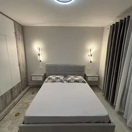 Liljana 2 Apartment Polisi i Vogel