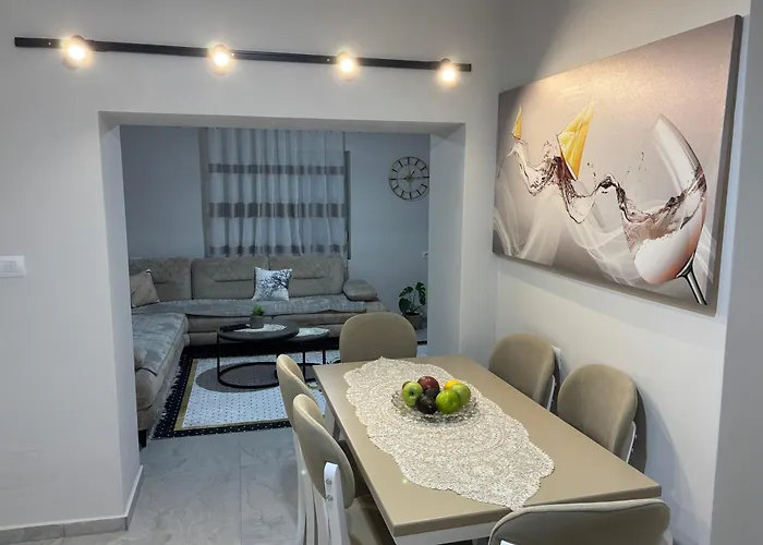 Liljana 2 * Polisi i Vogel